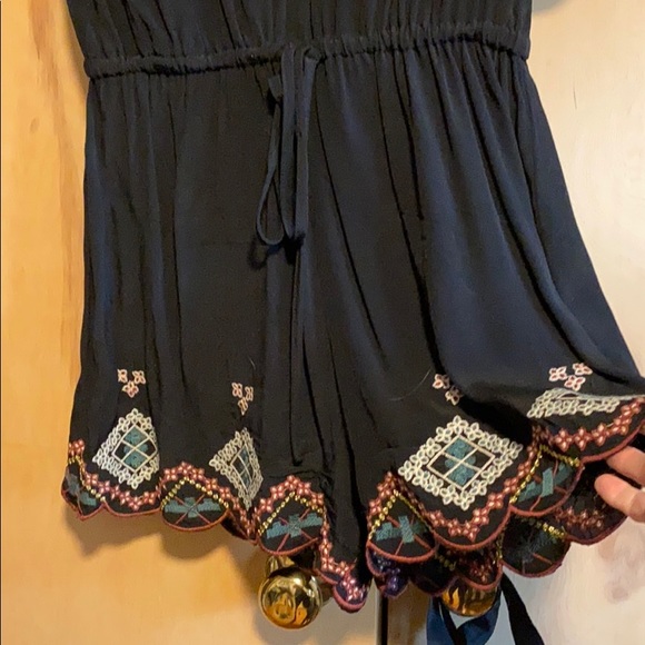 Freeway black romper with embroidery Aztec print - Picture 6 of 8